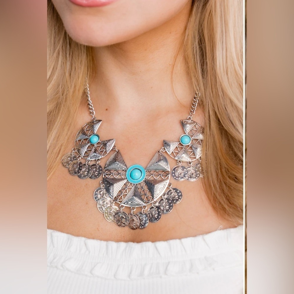 NEW SILVER TURQUOISE STATEMENT NECKLACE